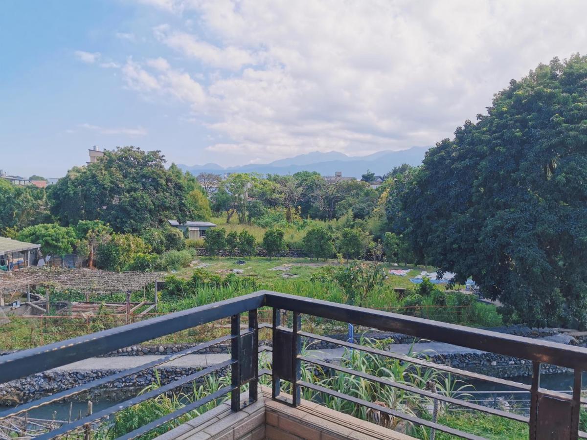 Yilan Beitou No.117 Bed & Breakfast La Đông Ngoại thất bức ảnh