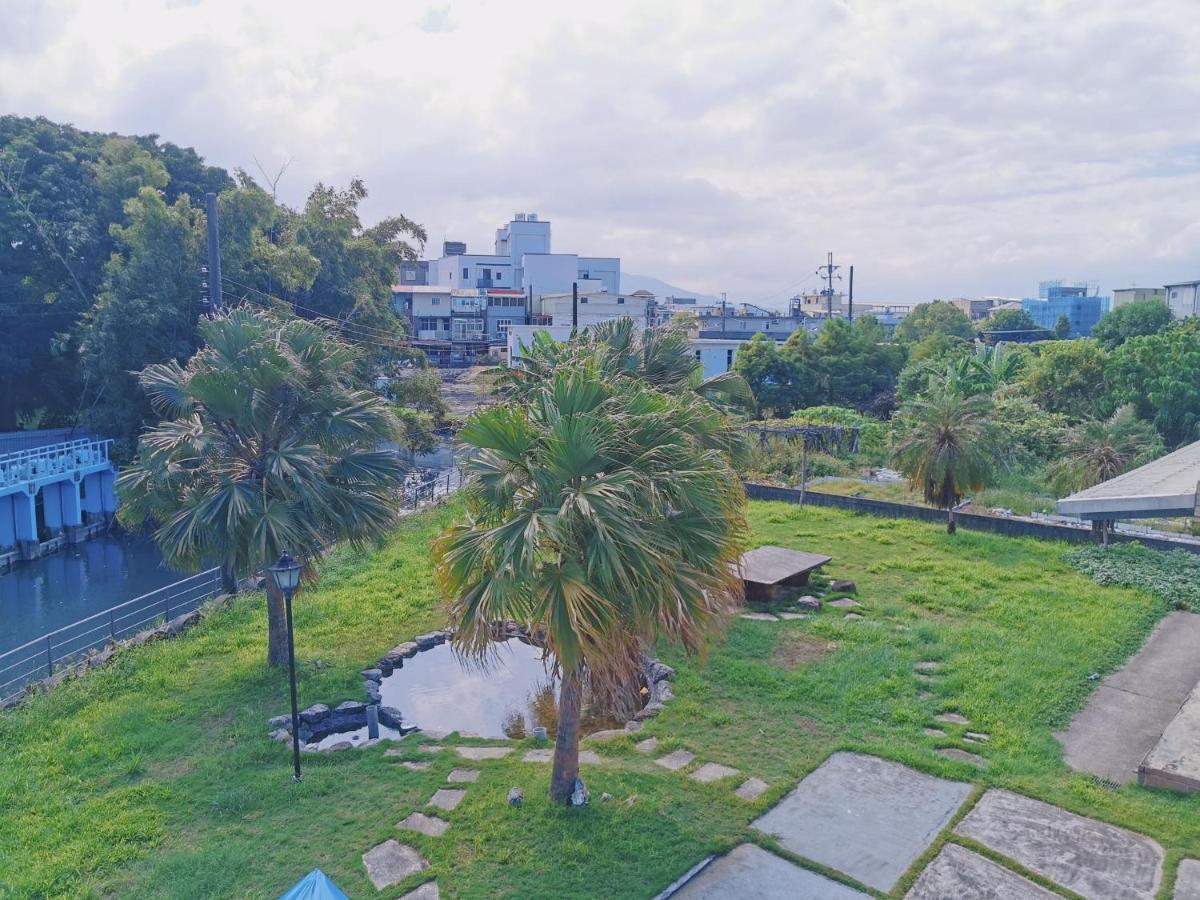 Yilan Beitou No.117 Bed & Breakfast La Đông Ngoại thất bức ảnh